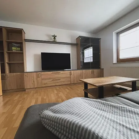 Apartment Fuer 4 Personen In Ruhiger Lage In St Johann Im Pongau Sankt Johann im Pongau